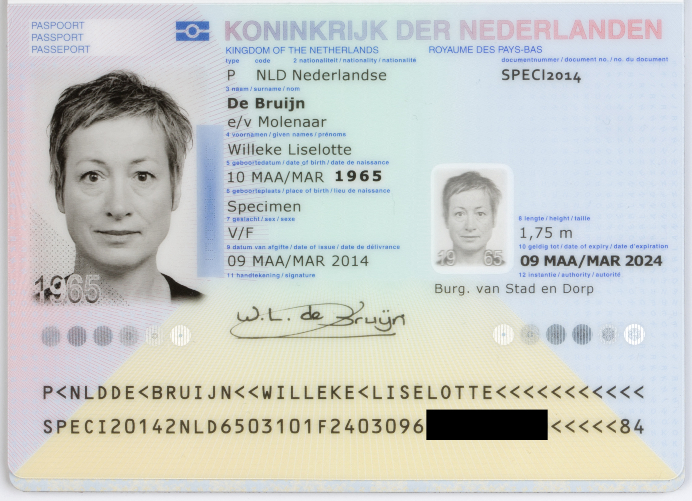 Dutch_passport_specimen_issued_9_March_2014.jpg